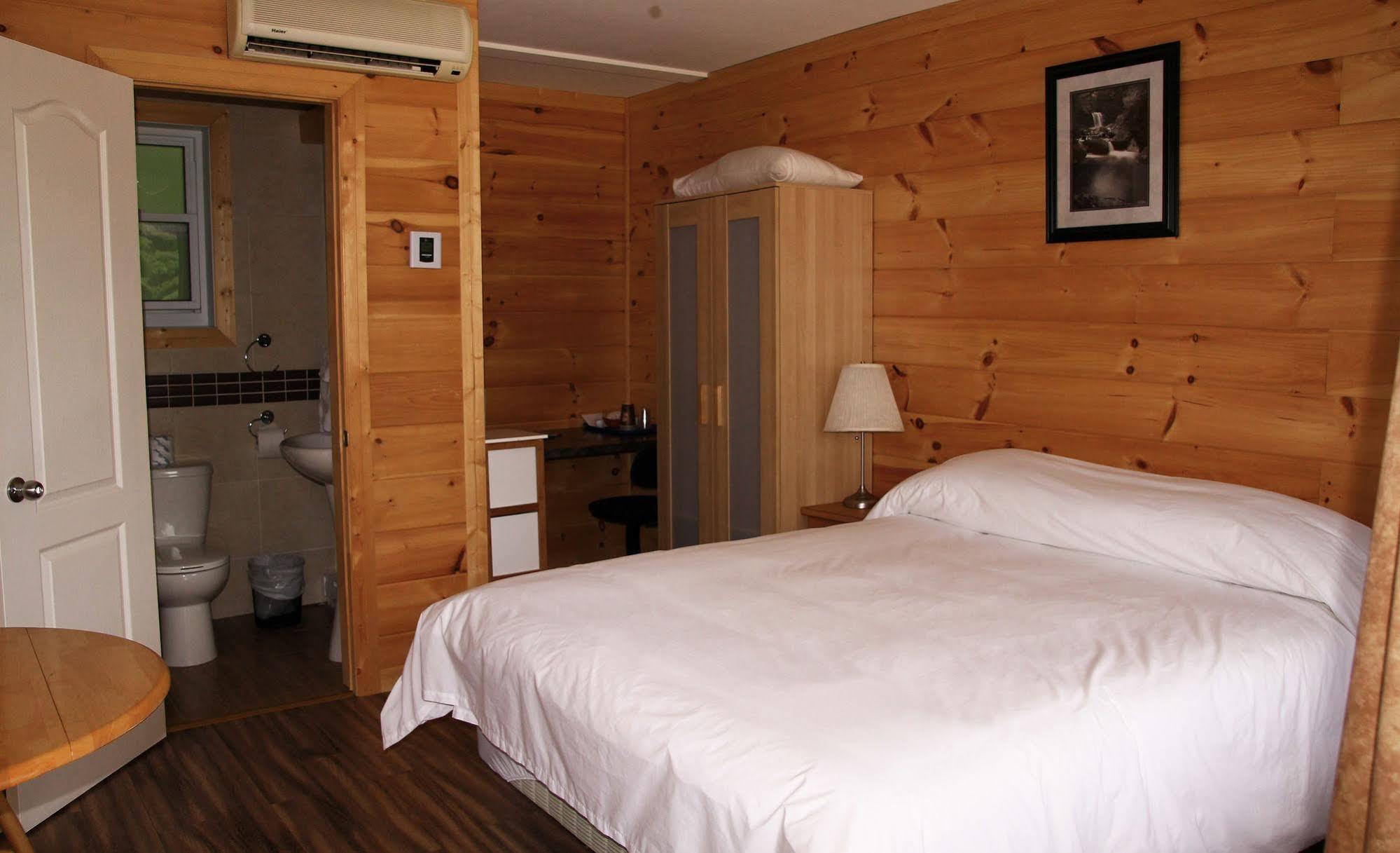 Motel 149 Mont-Tremblant Eksteriør bilde