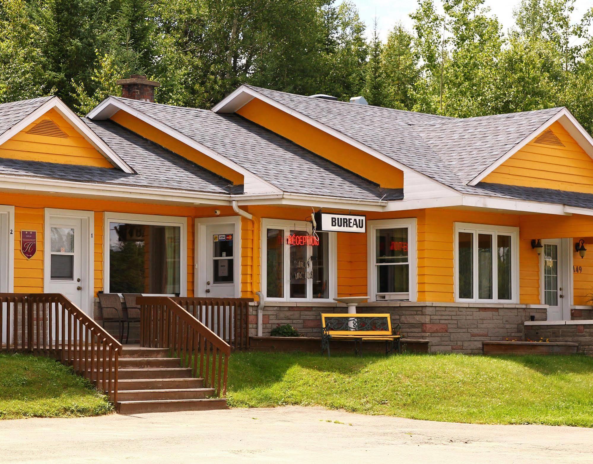 Motel 149 Mont-Tremblant Eksteriør bilde