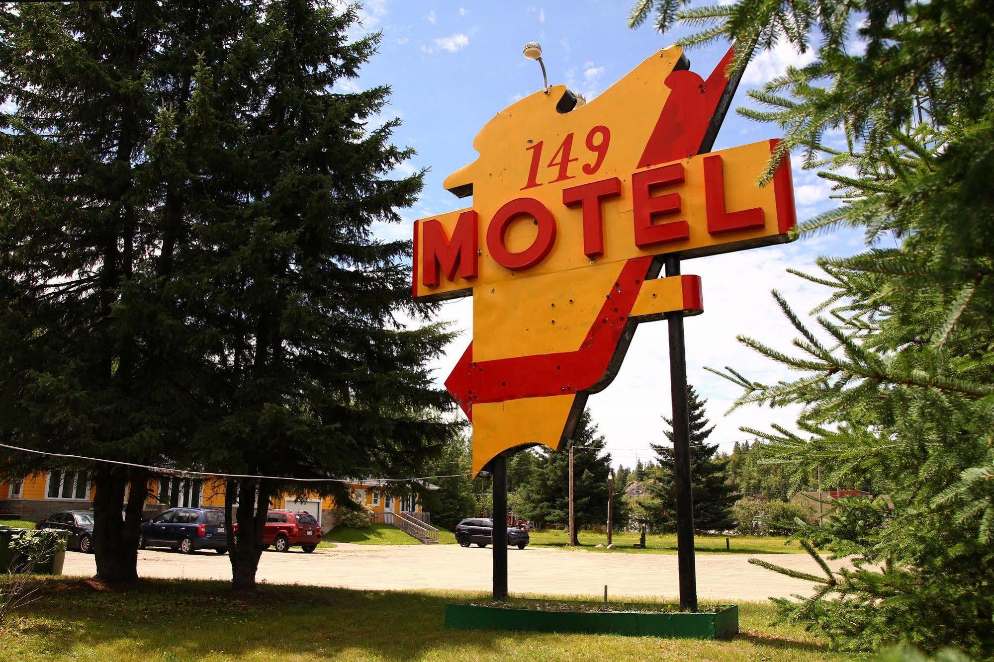 Motel 149 Mont-Tremblant Eksteriør bilde